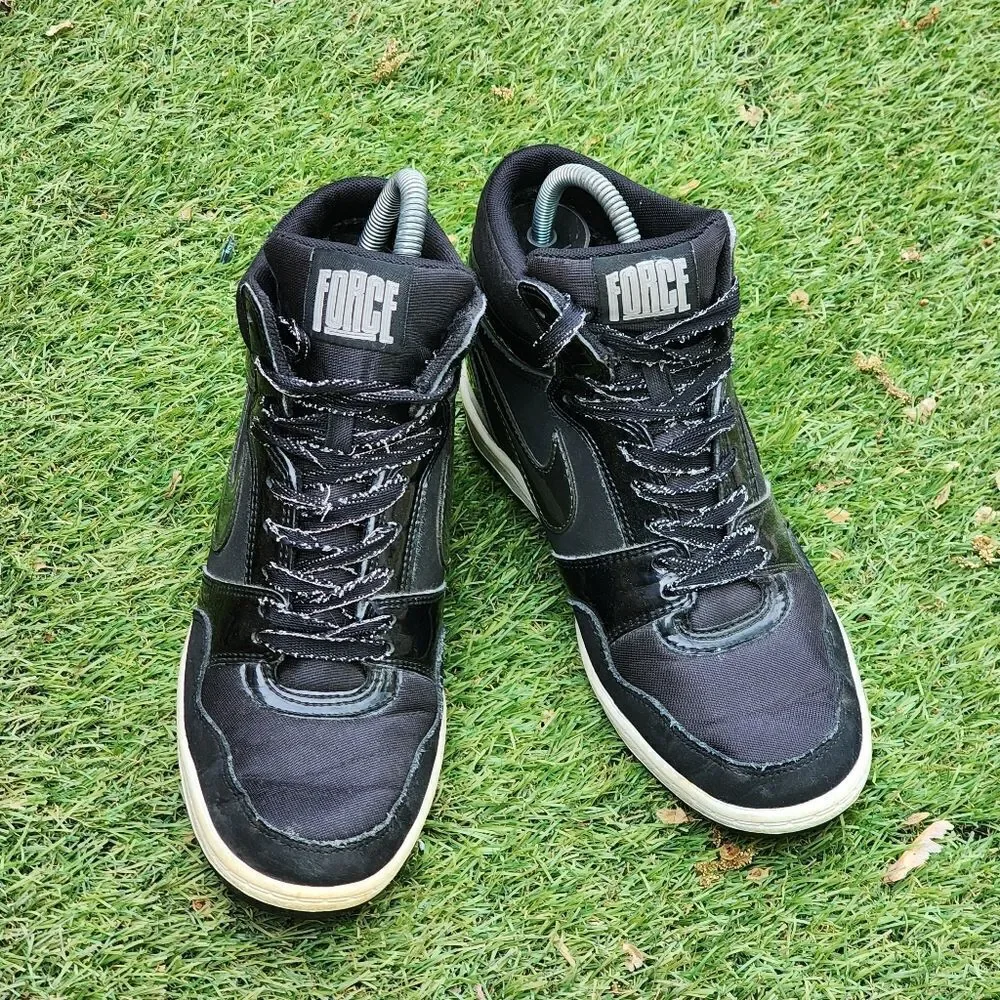 NIKE AIR FORCE - Womens Wedge Shoes - SIZE 8